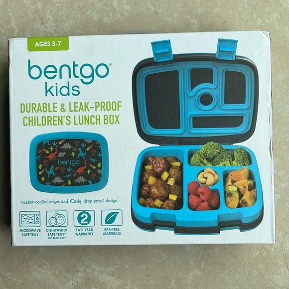 Brand new dinosaur Bentgo box - Picture 1 of 1